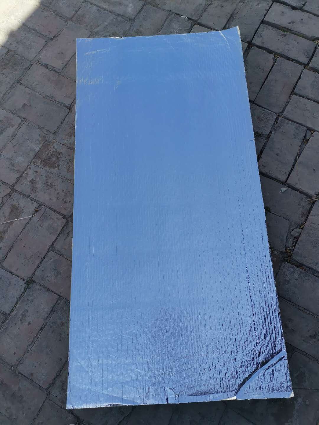 有大量玻璃棉板采购需求该如何找正规靠谱的源头工厂？